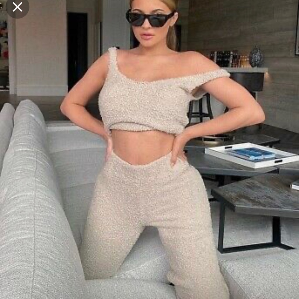 Skims 2 Piece Set from the Cozy Collection